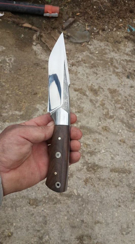 CUSTOM HANDMADE D2 STEEL HUNTING KNIFE, WOOD HANDLE WITH LEATHER SHEATH